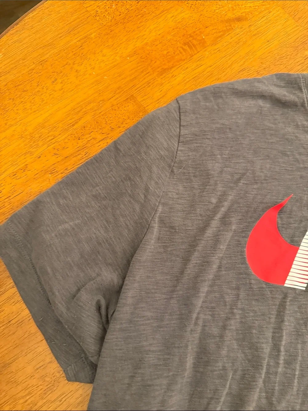 Nike Gray Short-Sleeve Tee with Red Swoosh and White Logo xxl